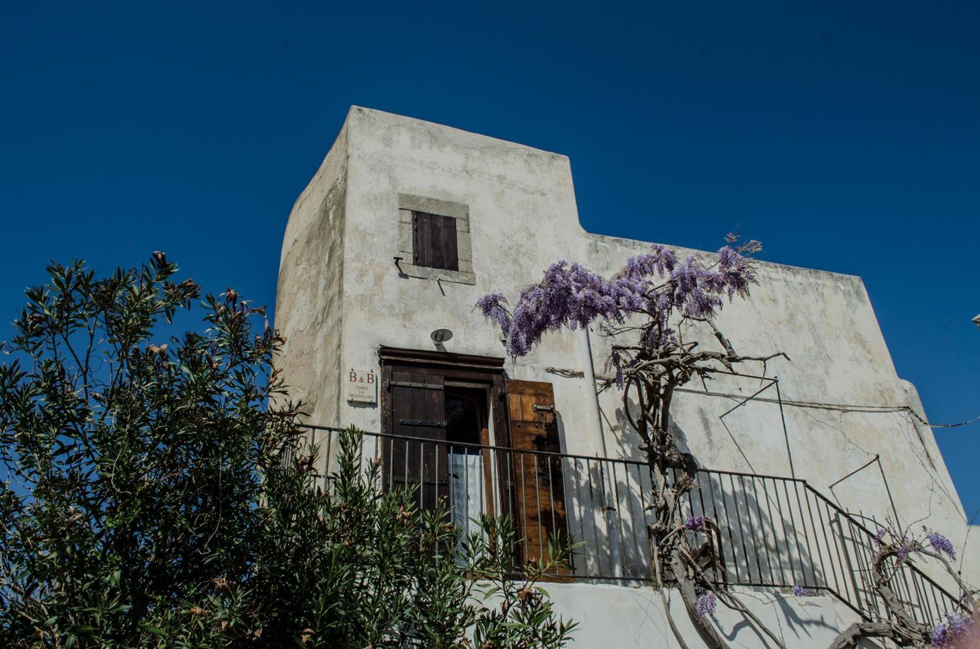 Torre La Mezzaluna Bed & Breakfast Vieste Eksteriør bilde